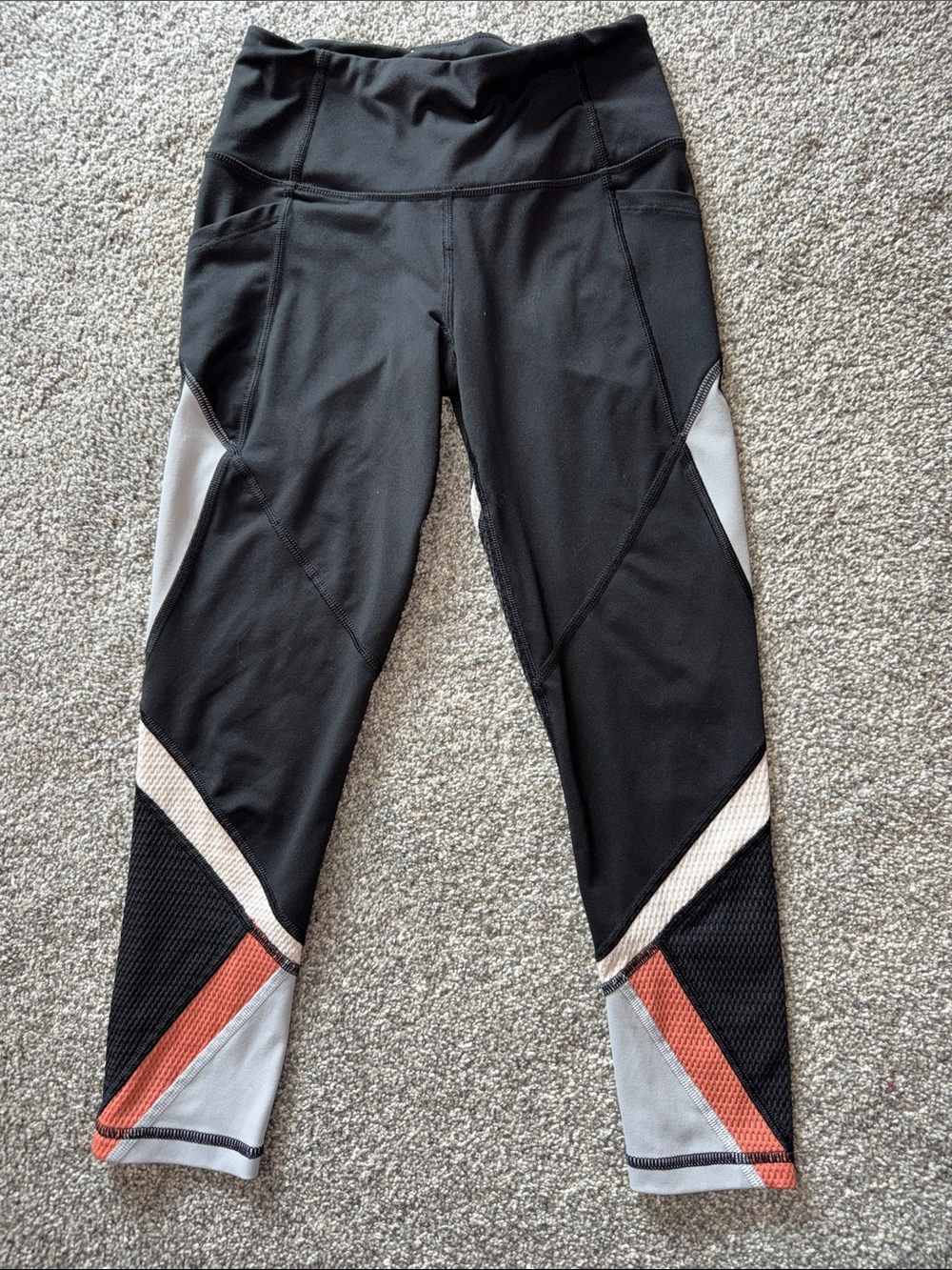 Victoria’s Secret Sport Knockout Leggings Capri Size XS